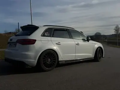 Gebraucht Audi A3 Attraction 125 PS (91 kW) 2015 Weiß Limousine