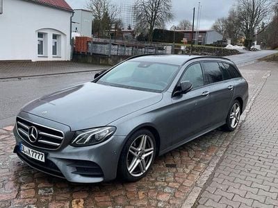Gebraucht Mercedes E220 AMG line 194 PS (142 kW) 2018 Grau Kombi