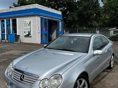 Mercedes C180