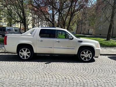 Weiß Gebraucht 2009 Cadillac Escalade SUV | 22.500 €