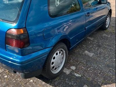 Gebraucht VW Golf III 115 PS (84 kW) 1996 Blau Kleinwagen