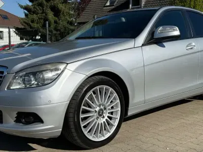 Gebraucht Mercedes C200 184 PS (135 kW) 2008 Iridiumsilber  metalliclack Limousine