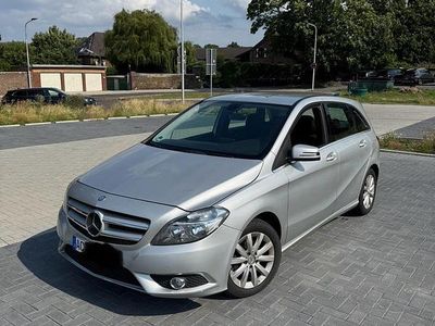 Mercedes B180