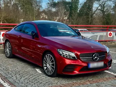 Gebraucht Mercedes C180 AMG line 159 PS (116 kW) 2019 Coupé