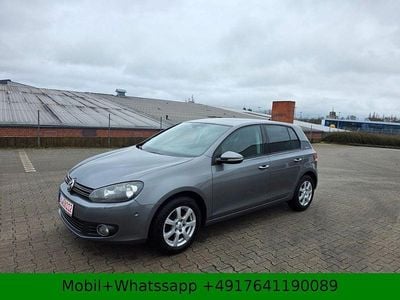 Gebraucht VW Golf VI Team 105 PS (77 kW) 2011 Grau Kleinwagen
