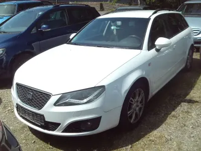 Gebraucht Seat Exeo Sport 170 PS (125 kW) 2013 Weiß Limousine