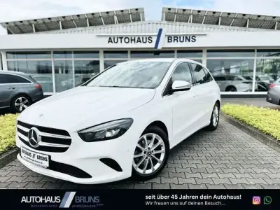 Gebraucht Mercedes B180 Progressive 116 PS (85 kW) 2020 Weiß Kleinwagen