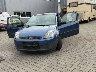 Gebraucht Ford Fiesta Ambiente 60 PS (44 kW) 2005 Blau Kleinwagen