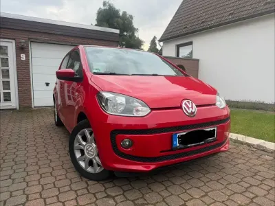 Używany VW up! 60 KM (44 kW) 2012 Czerwony Hatchback