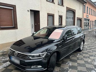 Gebraucht VW Passat Highline 239 PS (175 kW) 2015 Schwarz Kombi