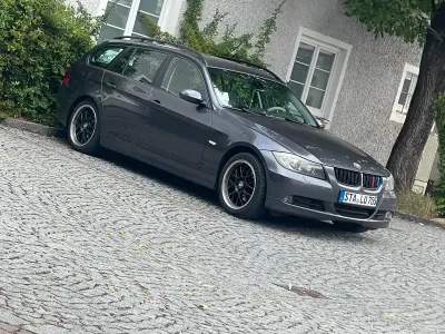 Gebraucht BMW 320 140 PS (102 kW) 2006 Silber Kombi