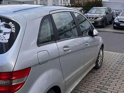 Gebraucht Mercedes B180 116 PS (85 kW) 2010 Van / Kleinbus