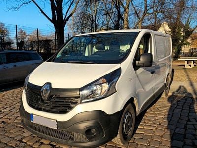 Weiß Gebraucht 2016 Renault Trafic Van / Kleinbus | 6.300 €
