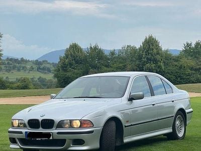 BMW 528