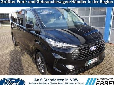 Second-hand Ford Tourneo Titanium 136 CP (100 kW) 2025 Negru Monovolum