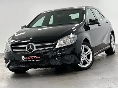 Gebraucht Mercedes A180 122 PS (89 kW) 2015 Nachtschwarz Limousine