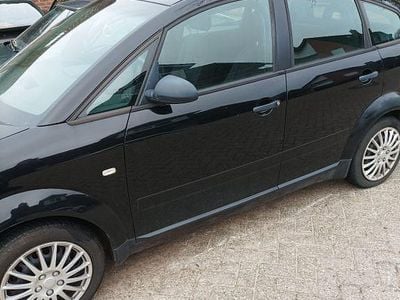 Gebraucht Audi A2 75 PS (55 kW) 2001 Schwarz Kleinwagen