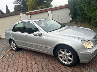 Mercedes C240