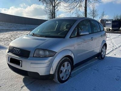 Silber Gebraucht 2002 Audi A2 Kleinwagen | 3.500 € (Fairer Preis)