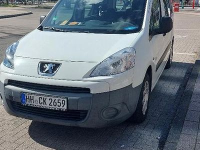Gebraucht Peugeot TePee 75 PS (55 kW) 2011 Weiß Limousine