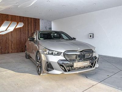 Gebraucht BMW i5 Performance 442 kW (602 PS) 2025 Grau Limousine