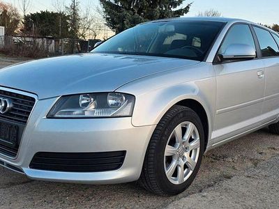 Gebraucht Audi A3 Ambiente 102 PS (75 kW) 2009 Silber Kleinwagen