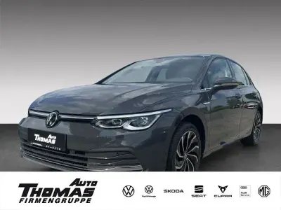 Gebraucht VW Golf VIII Style 190 PS (139 kW) 2024 Uranograu Limousine
