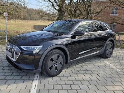 Gebraucht Audi e-tron 300 kW (408 PS) 2022 Schwarz SUV