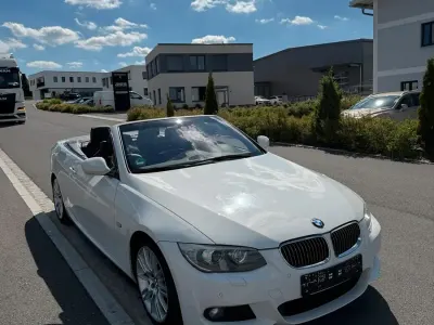 Gebraucht BMW 325 Cabriolet M Sport 204 PS (150 kW) 2010 Weiß Cabrio