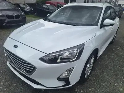 Gebraucht Ford Focus Cool & Connect 120 PS (88 kW) 2019 Weiß Kombi