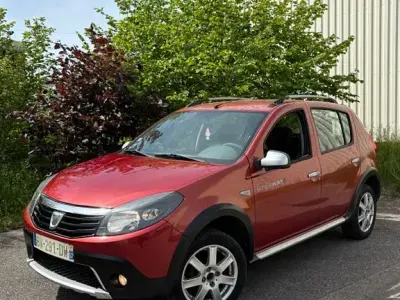 Usata Dacia Sandero Stepway 88 CV (64 kW) 2011 Rosso Berlina
