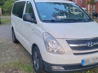 Hyundai H-1