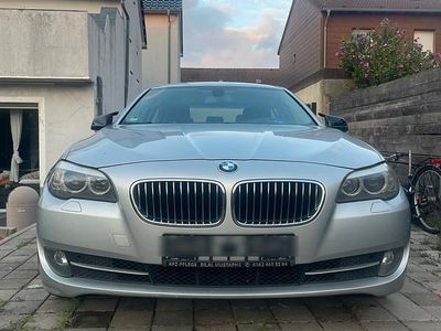 BMW 523