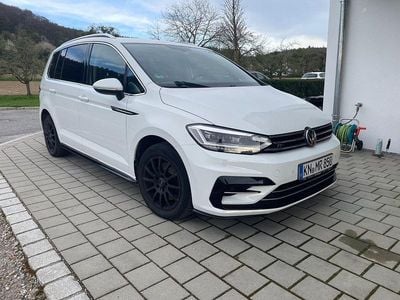 Gebraucht VW Touran R-line 150 PS (110 kW) 2018 Weiß Van / Kleinbus