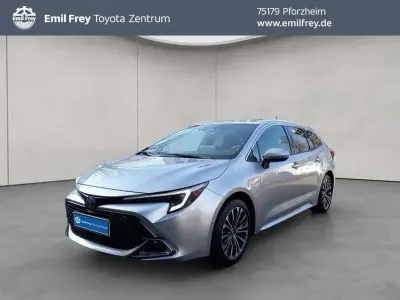 Neu Toyota Corolla 178 PS (130 kW) 2025 Cosmicsilber metallic Kombi