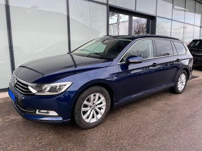 Blau Gebraucht 2018 VW Passat R-line Kombi | 13.599 € (Guter Preis)