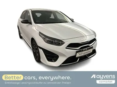 Gebraucht Kia Ceed 160 PS (117 kW) 2022 (wd) cararraweiss Kleinwagen