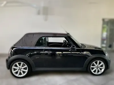 Gebraucht Mini Cooper SD 143 PS (105 kW) 2015 Schwarz metallic Kleinwagen