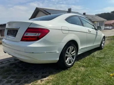 Gebraucht Mercedes C250 AMG Edition 1 204 PS (150 kW) 2012 Weiß Coupé