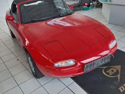 Używany Mazda MX5 116 KM (85 kW) 1990 Czerwony Kabriolet