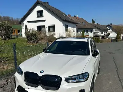 Gebraucht BMW iX3 Impressive 210 kW (286 PS) 2022 Weiß SUV