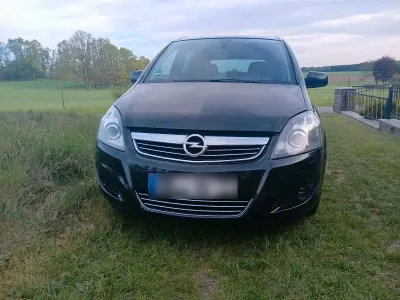 Brugt Opel Zafira 125 HK (91 kW) 2012 Sort MPV