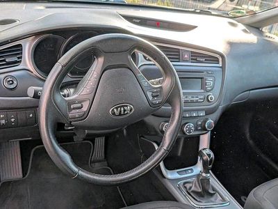 Gebraucht Kia Ceed 101 PS (74 kW) 2016 Schwarz Kleinwagen