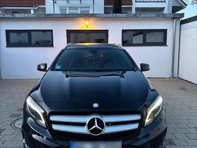 Gebraucht Mercedes GLA200 AMG line 156 PS (114 kW) 2015 Schwarz SUV