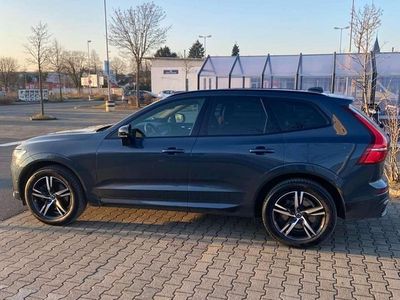 Second-hand Volvo XC60 R-Design 197 CP (144 kW) 2021 Albastru SUV