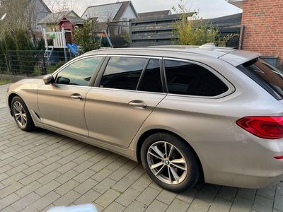 gebraucht BMW 520 i Kombi 82000km 10/2018 Silber