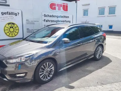 Gebraucht Ford Focus ST-Line 150 PS (110 kW) 2018 Grau Kombi