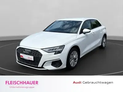 Gebraucht Audi A3 Sportback e-tron Ambiente 204 PS (150 kW) 2023 Ibisweiß Kleinwagen