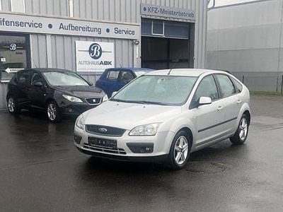 Second-hand Ford Focus Fun X 101 CP (74 kW) 2006 Argintiu Berlinǎ