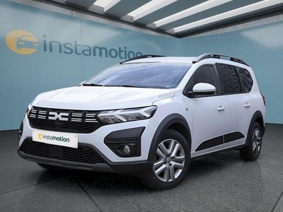 Gebraucht Dacia Jogger 101 PS (74 kW) 2024 Weiß Van / Kleinbus